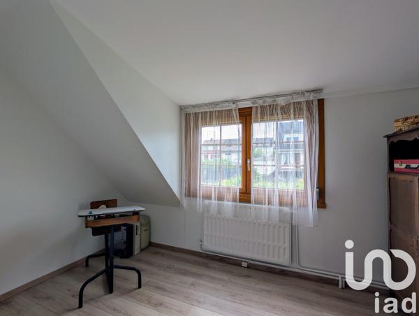 Maison 4 pièces de 82 m² à Beauvais (60000)
