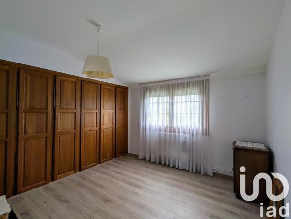 Maison 4 pièces de 82 m² à Beauvais (60000)