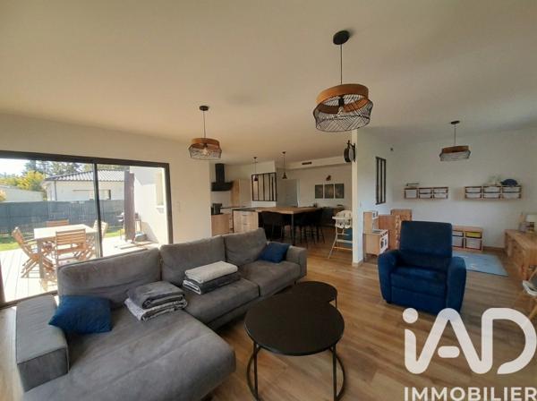 Maison à vendre 5 pièces 117 m² Léognan