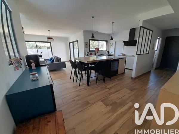 Maison à vendre 5 pièces 117 m² Léognan