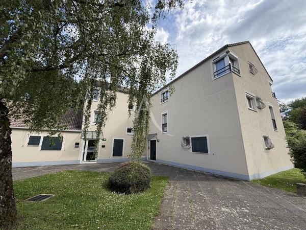 Appartement Emerainville 2 pièce(s) 52.9 m2
