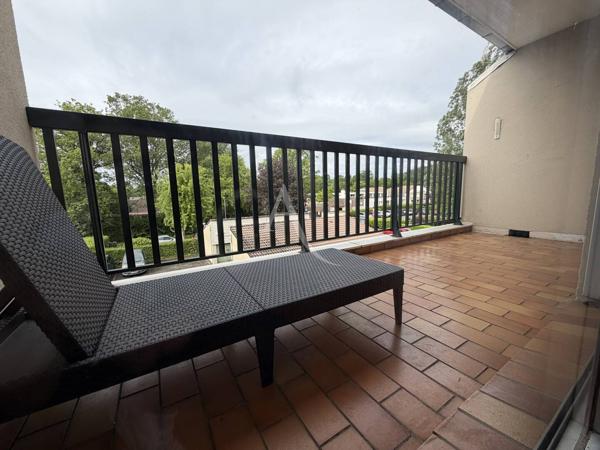 Appartement Emerainville 2 pièce(s) 52.9 m2