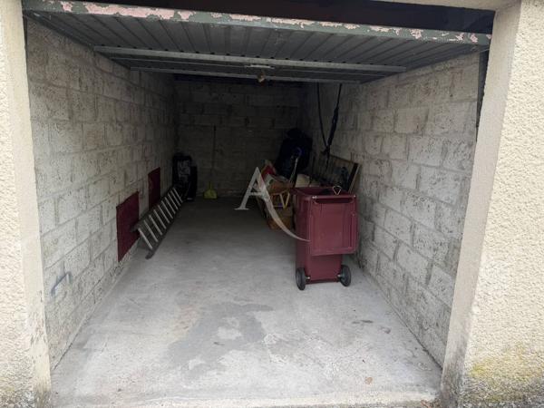 Appartement Emerainville 2 pièce(s) 52.9 m2