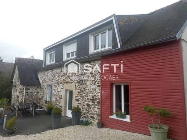 PLEYBEN (29190) ; Maisons de type longère à 5 minutes du centre bourg.