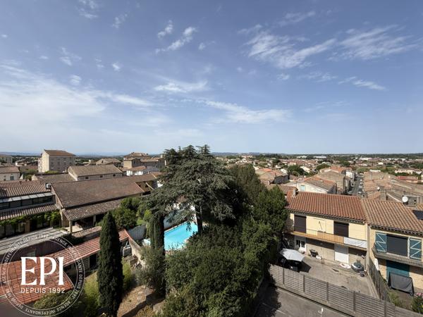 Centre-ville de Carcassonne – Superbe T3 de 93m² lumineux avec ascenseur, cave et vue exceptionnelle !