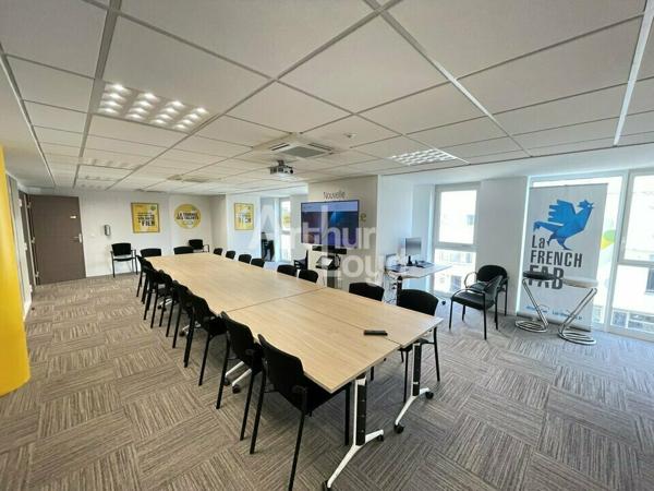 A VENDRE POITIERS PROCHE DES CORDELIERS BUREAUX 209.14m²