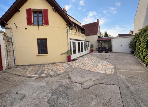 Maison familiale 160 m² – 5 chambres – 2 garages