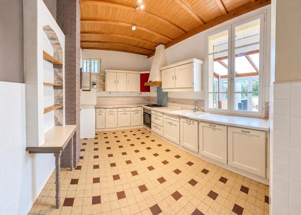 Maison familiale 160 m² – 5 chambres – 2 garages