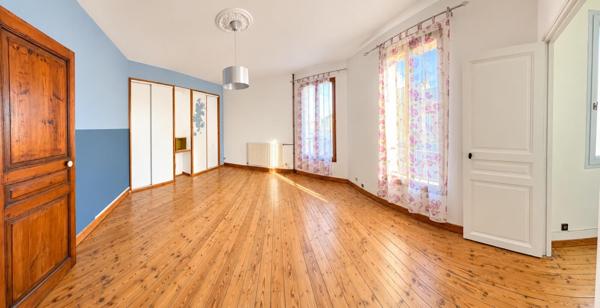 Maison familiale 160 m² – 5 chambres – 2 garages