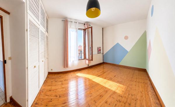 Maison familiale 160 m² – 5 chambres – 2 garages