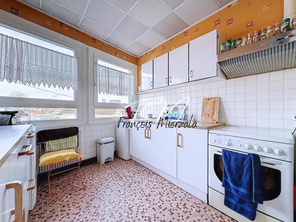 Hangar + Appartement T3