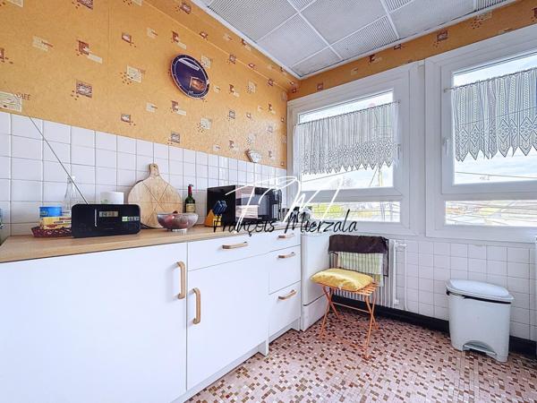 Hangar + Appartement T3