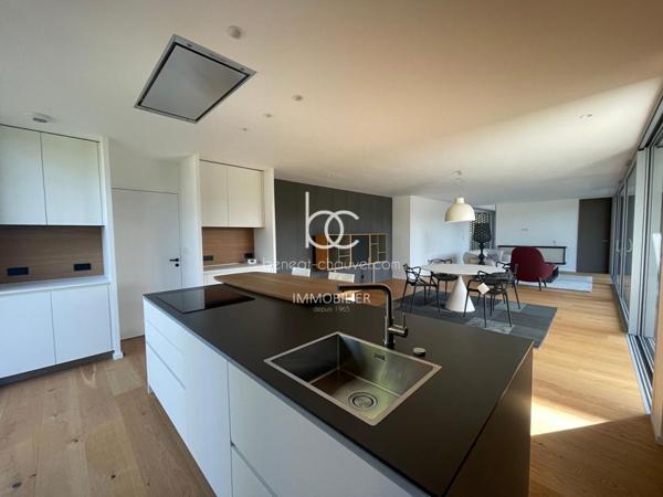 VANNES Maison 7 pièces 246 m²