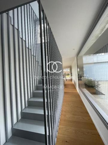 VANNES Maison 7 pièces 246 m²