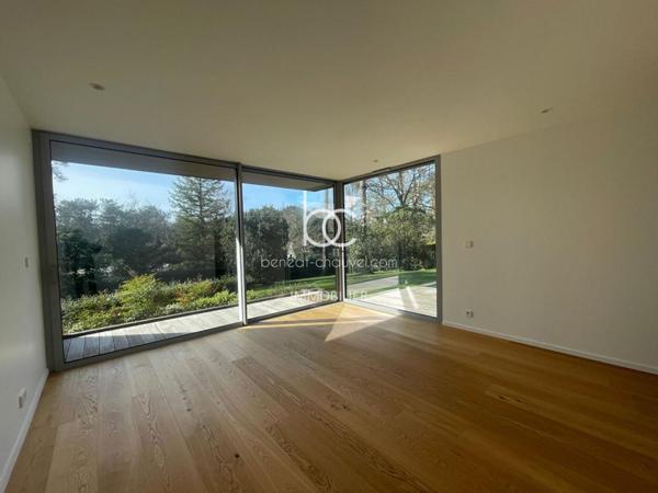 VANNES Maison 7 pièces 246 m²