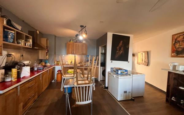 Appartement à vendre    5 pièces •  Koungou