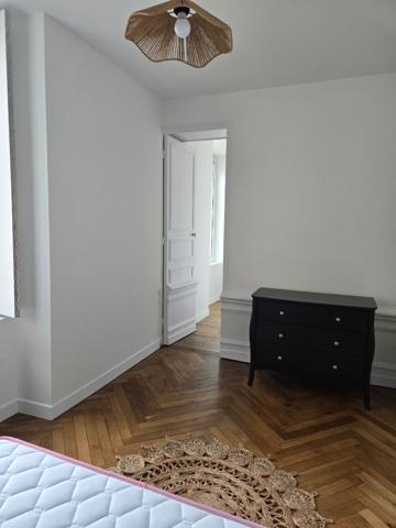 LAVAL, appartement meublé - libre au 2 novembre 2026