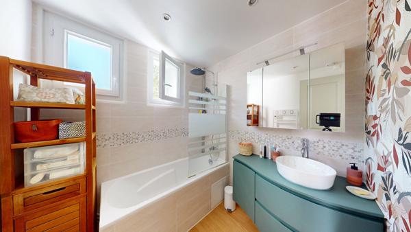 GAGNY - Appartement 3 pièces)52 m2