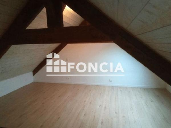 Location Appartement 2 pièces 31.86 m² - 77 RUE PAUL GUIEYSSE Lorient 56100