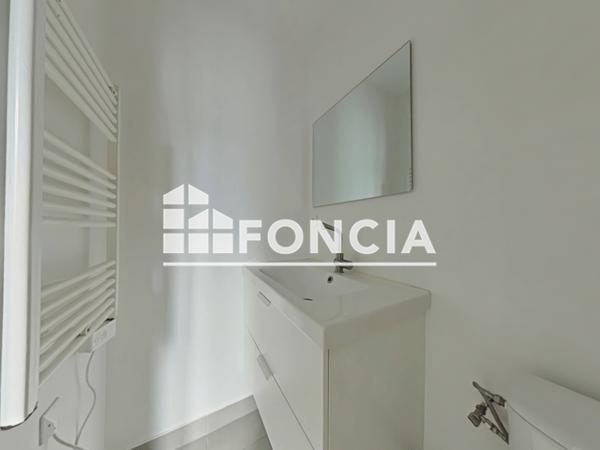 Location Appartement 2 pièces 31.86 m² - 77 RUE PAUL GUIEYSSE Lorient 56100