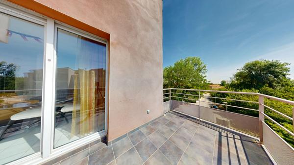 NARBONNE. Bel appartement T3 de 63m² en Résidence sécurisée sur les Quais.