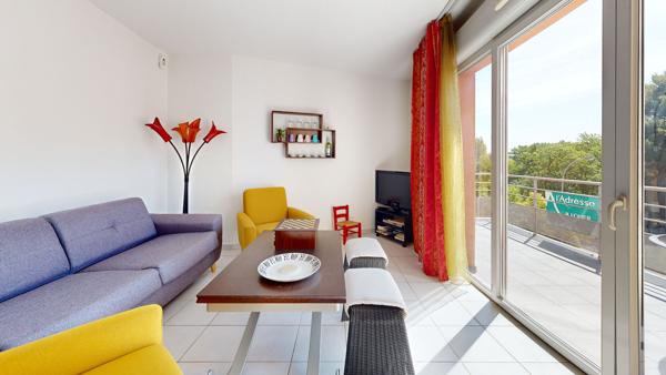NARBONNE. Bel appartement T3 de 63m² en Résidence sécurisée sur les Quais.