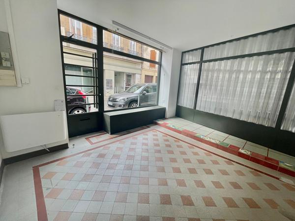 Local commercial de 18m² à l'Isle-Jourdain