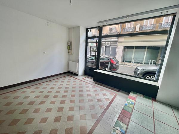 Local commercial de 18m² à l'Isle-Jourdain