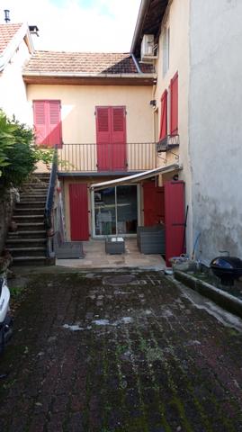 Yenne (73170) CENTRE YENNE MAISON DE 160 M² ENVIRON AVEC COUR