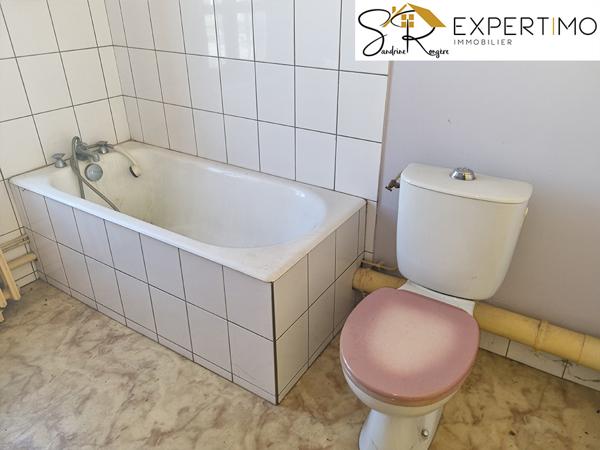 Saint-Éloy-les-Mines (63700) À vendre – Maison avec deux appartements – Saint-Éloy-les-Mines