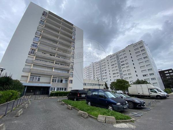 Stationnement  à louer - Seine-Saint-Denis - 93