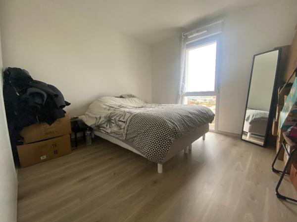 Rezé Pont Rousseau : Appartement T3 récent avec terrasse et parking