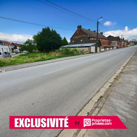 5 Maisons + Garages + Terrain louées