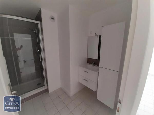 Appartement à louer 3 pièces 65.74m² Arpajon (91290)