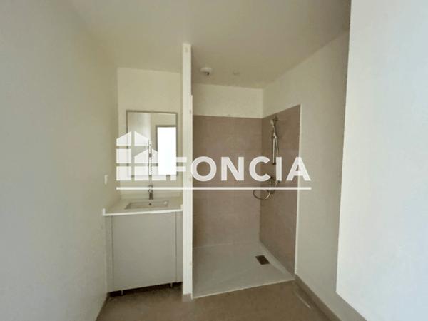 Location Studio 33.72 m² - Guingamp 22200
