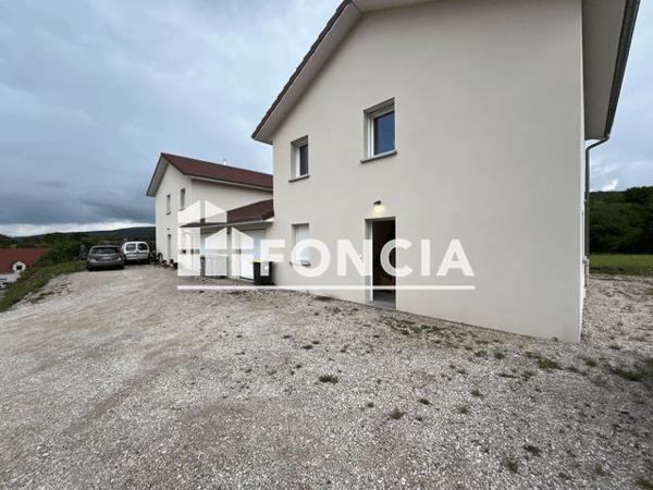 Location Maison 4 pièces 110 m² - 4 rue de la Nésillière Byans-sur-doubs 25320