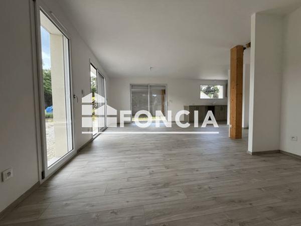 Location Maison 4 pièces 110 m² - 4 rue de la Nésillière Byans-sur-doubs 25320