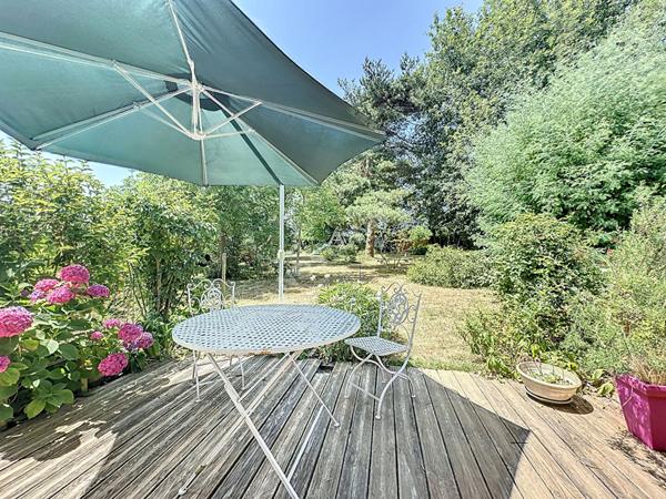 Maison de plain-pied à vendre à Champigné, 138m2, 3 chambres (potentiel de 4) sur un terrain de 1150m2 !