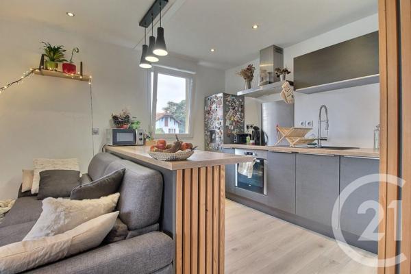 Appartement F3 à vendre  3 pièces - 63,08 m 2   THONON LES BAINS  - 74