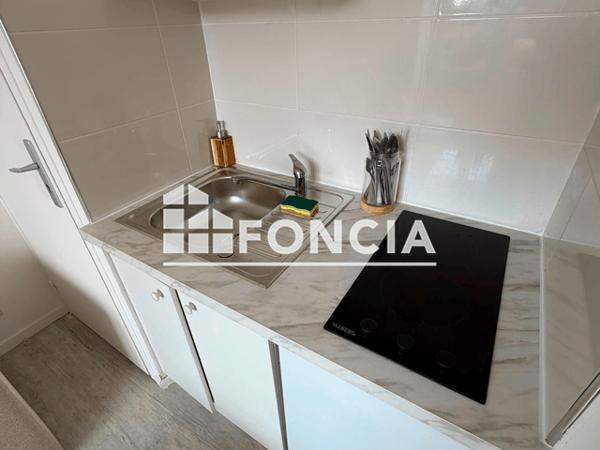 Location Studio meublé 27.28 m² - 4 RUE JOSEPH BARNAVE Brest 29200