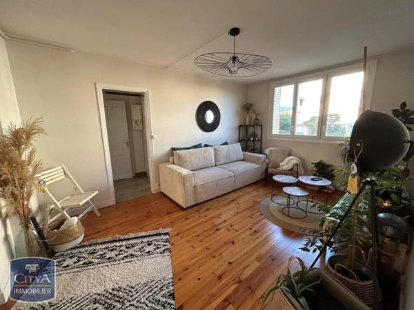 Appartement à louer 2 pièces 42m²