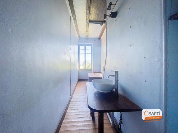 Maison ancienne en pierre à rénover