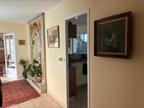 Villa familiale avec Piscine .