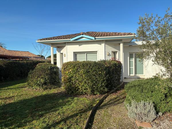 Villa familiale avec Piscine .