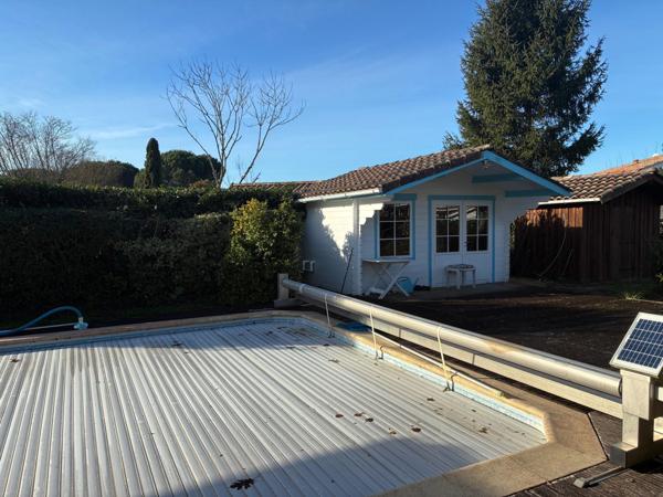 Villa familiale avec Piscine .