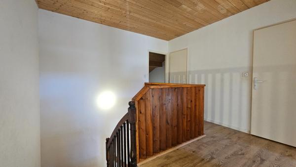 AGEN 47000 Immeuble 10 pièce(s) 273.5 m2