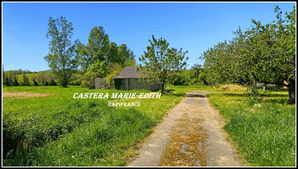Propriete à BARRAN (GERS) AVEC MAISON GASCONNE EN PIERRES- 160 m² hab- sur 2,6 hectares + dépendances +PUITS