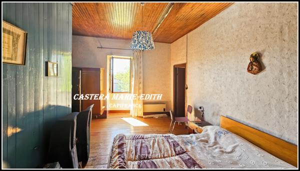 Propriete à BARRAN (GERS) AVEC MAISON GASCONNE EN PIERRES- 160 m² hab- sur 2,6 hectares + dépendances +PUITS