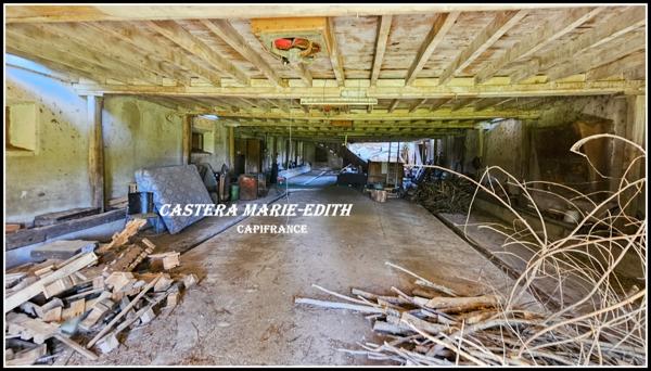Propriete à BARRAN (GERS) AVEC MAISON GASCONNE EN PIERRES- 160 m² hab- sur 2,6 hectares + dépendances +PUITS