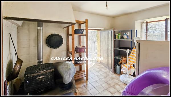 Propriete à BARRAN (GERS) AVEC MAISON GASCONNE EN PIERRES- 160 m² hab- sur 2,6 hectares + dépendances +PUITS